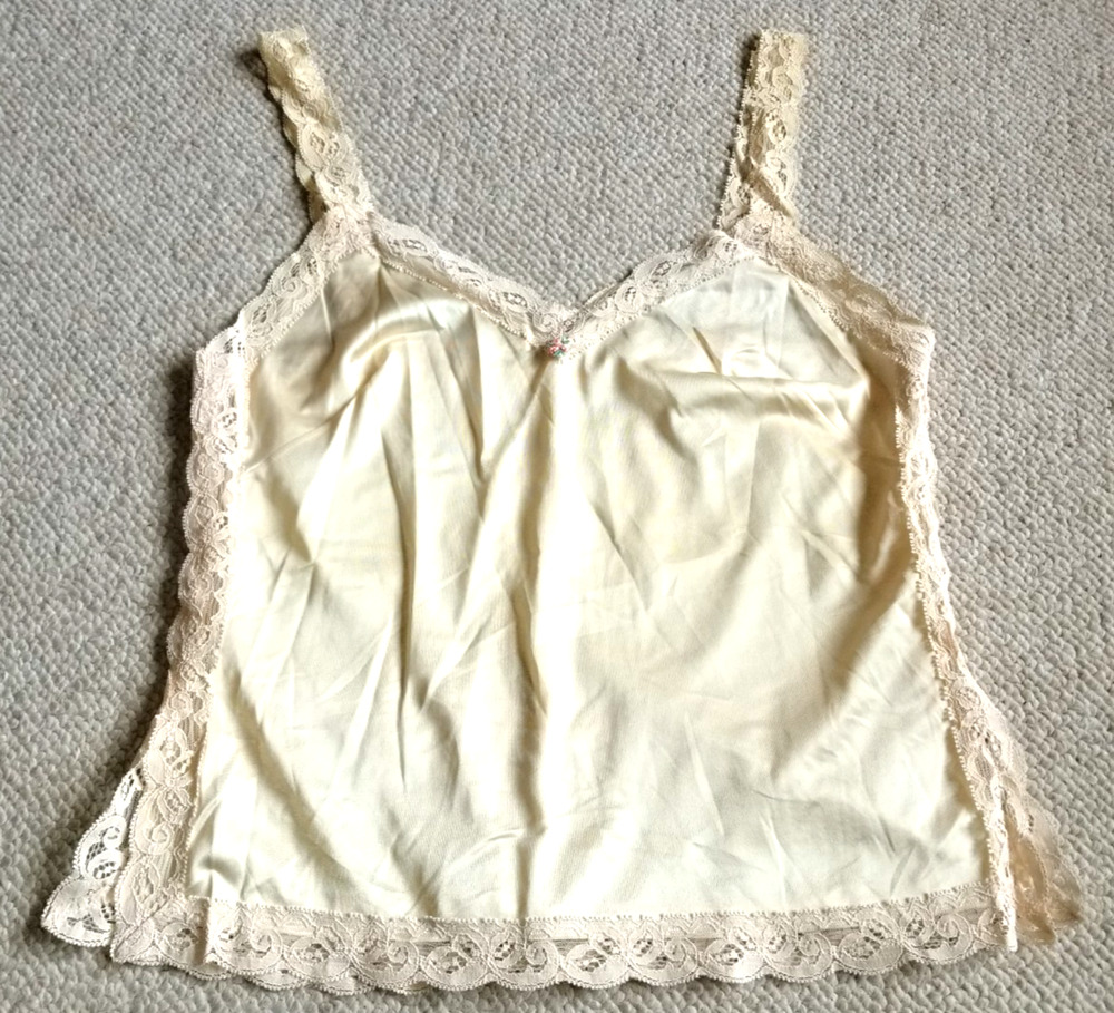 VINTAGE 80s Womens Cami-OLGA-beige nylon satin Camisole lace trim rosette-XS